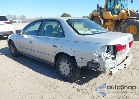 2001 Honda Accord 2.3 Lx z USA, uszkodzony, nr VIN 1HGCG56461A125792